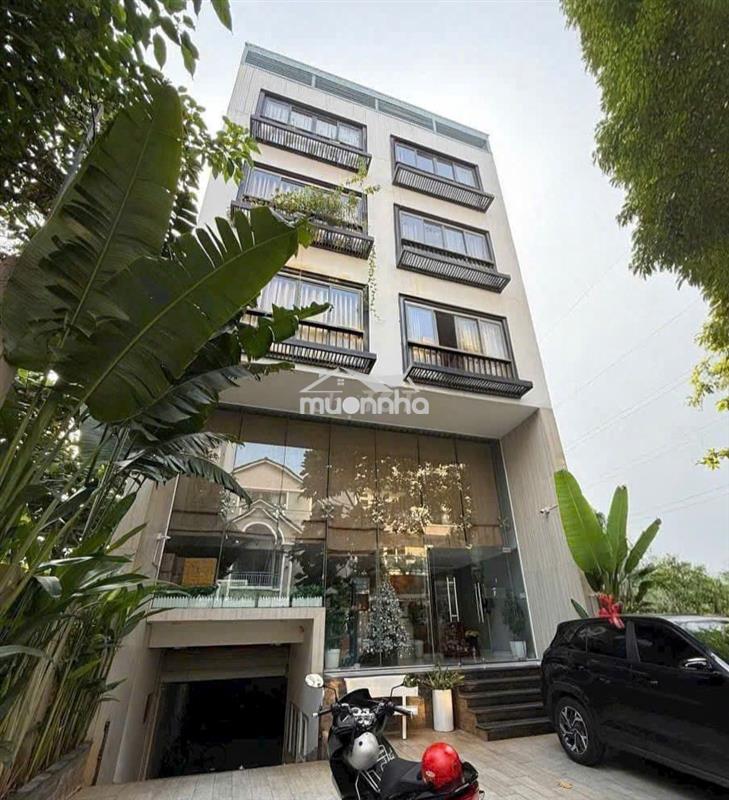 Nhà đường núi thành diện tích: 7x20m hầm trệt 4 lầu cho thuê