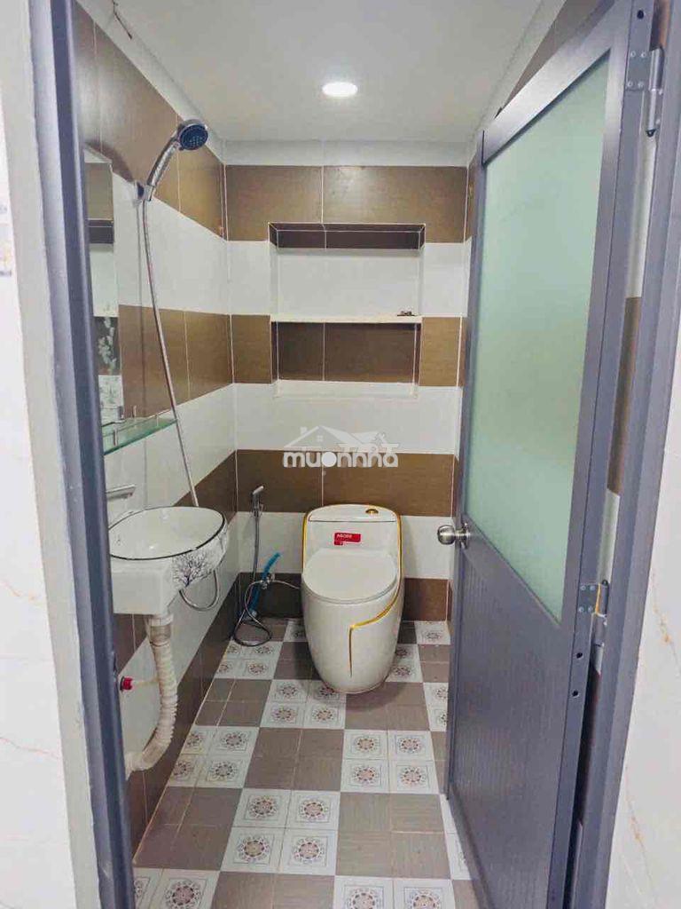 Nhà 2 phòng hẻm 3m bình tiên - 4