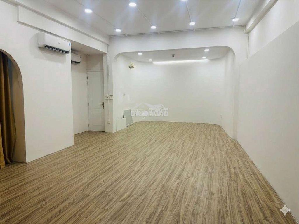 Chính chủ cho thuê văn phòng lầu 4 mặt tiền đường cộng hòa - 4