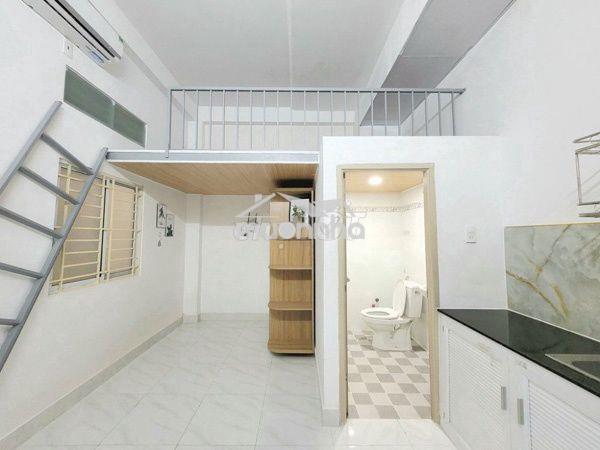 Cho thuê phòng có gác rộng rãi thoáng mát gần công viên q. tân phú