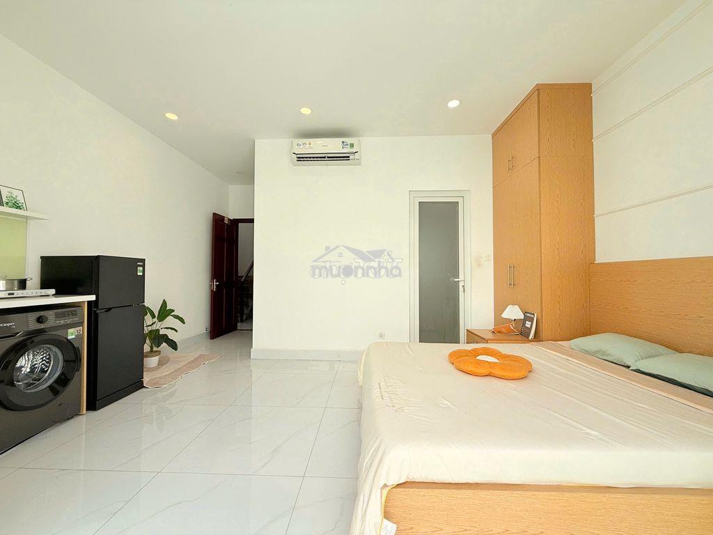 Phòng ban công máy giặt riêng, trống sẵn ở liền gần kcx tân thuận - 2