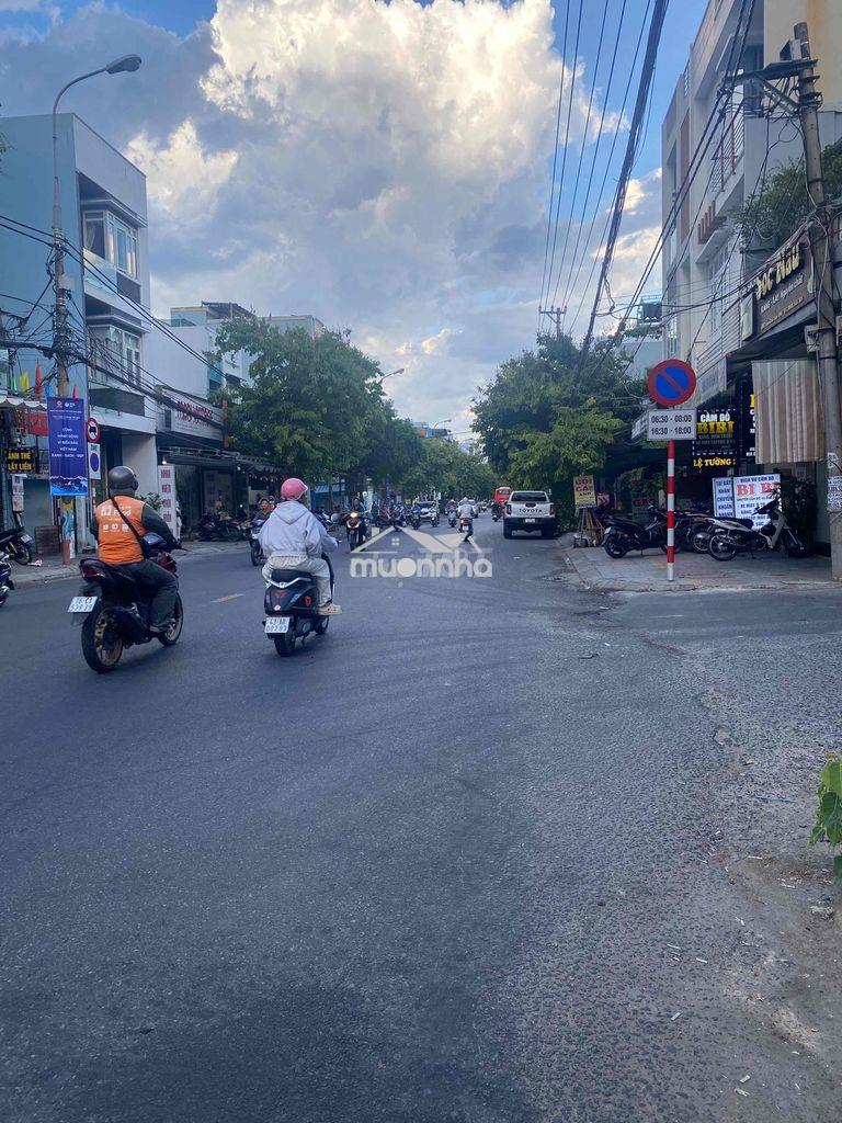 Bán nhà 3 tầng mt trần cao vân