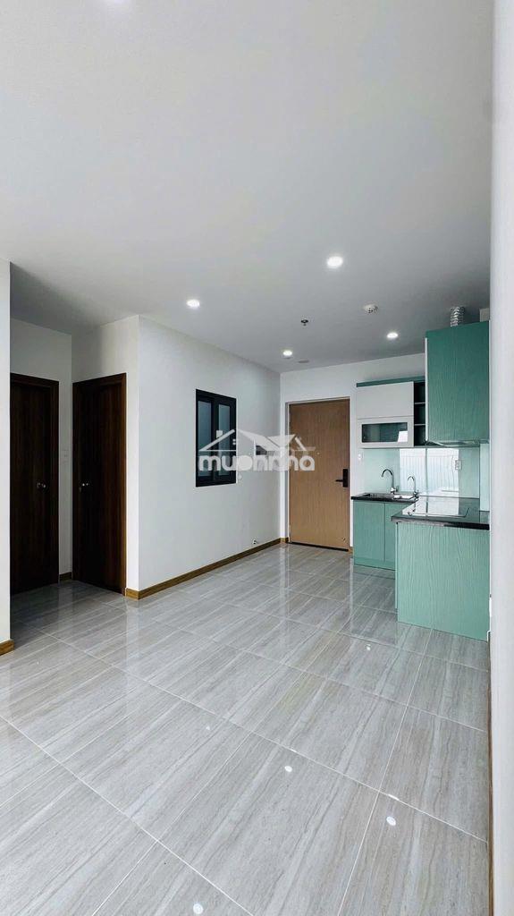Cắt lỗ 5.6tr/tháng cho thuê gấp bcons ban công hướng nam lộng gió