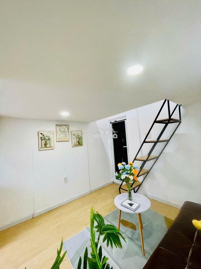 Phòng ban công như hình siêu thoáng mát gần lotte q7 (vào ở ngay) - 3