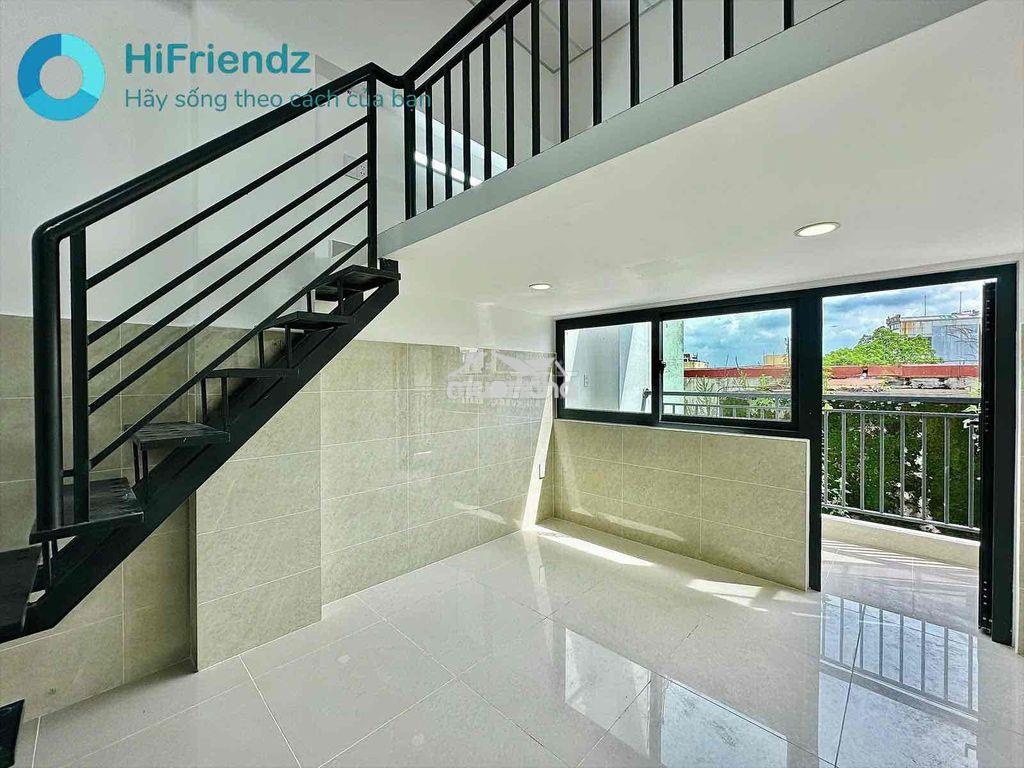 Phòng ban công thang máy siêu thoáng mát cho anh chị em - 3
