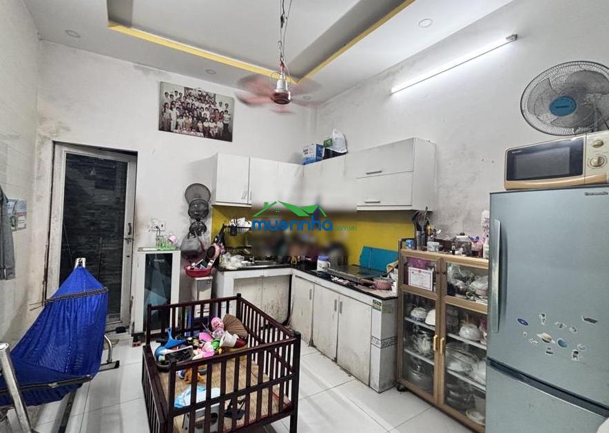 Mua 1 được 2 nhà- dòng tiền 30 tr/th- 8pn- 4 tầng- dt 7.1x15m- lê văn lương- giá 7 tỷ hơn- shr. - 3