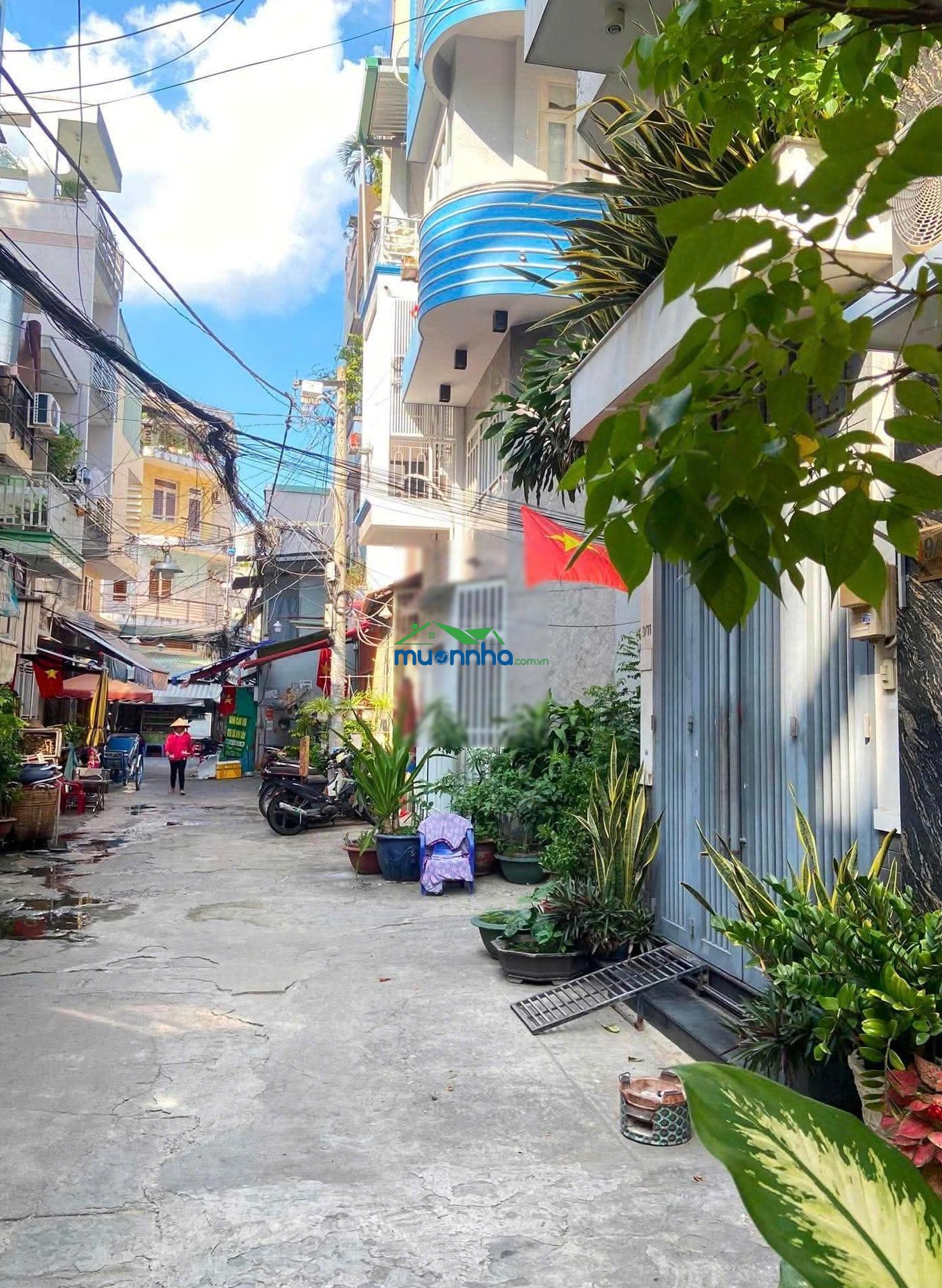 Ngộp bank - p1 - quận 10 - hxh thông - 3 tầng - 59m2 - ngang 4.4m - chỉ 6.6 tỷ