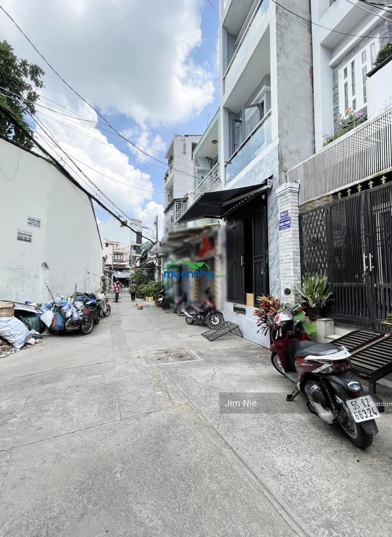 Ngay chợ phú lâm - quận 6 - nhà 3 tầng - ngang rộng 5.5m - hẻm đẹp - tặng nội thất