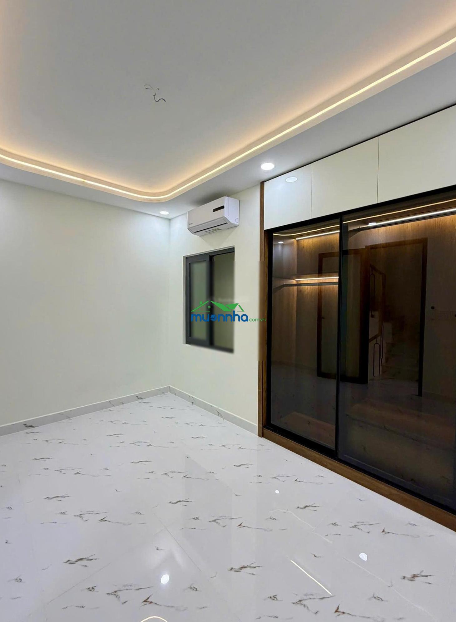 Nhà đẹp 5 tầng - hxh hoàng bật đạt - gần ga t3 (4 x 11m) 4 pn - giá chỉ 7.5 tỷ tl