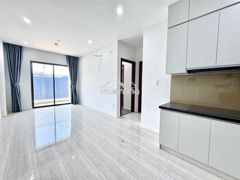Thuê bcons chỉ 5tr9, sẵn 2 máy lạnh