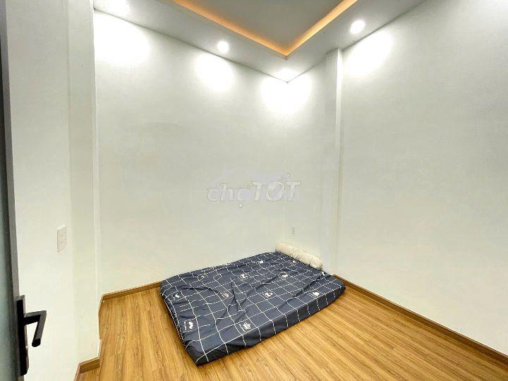 Nhà 80m2 nguyễn hữu cảnh 4m x 10m 2pn gần landmark và the manor - 2