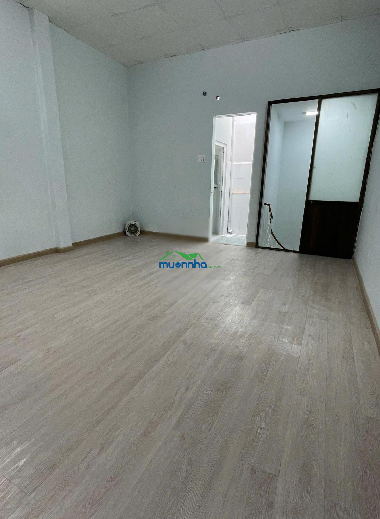 Nhà nhỏ sát đh công thương 26m giá 2,7ty - 4