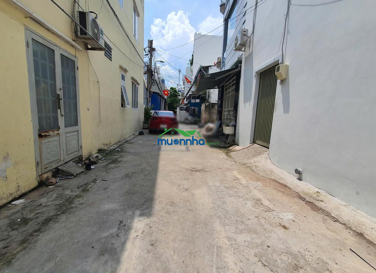 Nhà hẻm xe hơi ngay sát nguyễn duy trinh. di chuyển thuận tiện lên cao tốc.sổ công chứng trong ngày