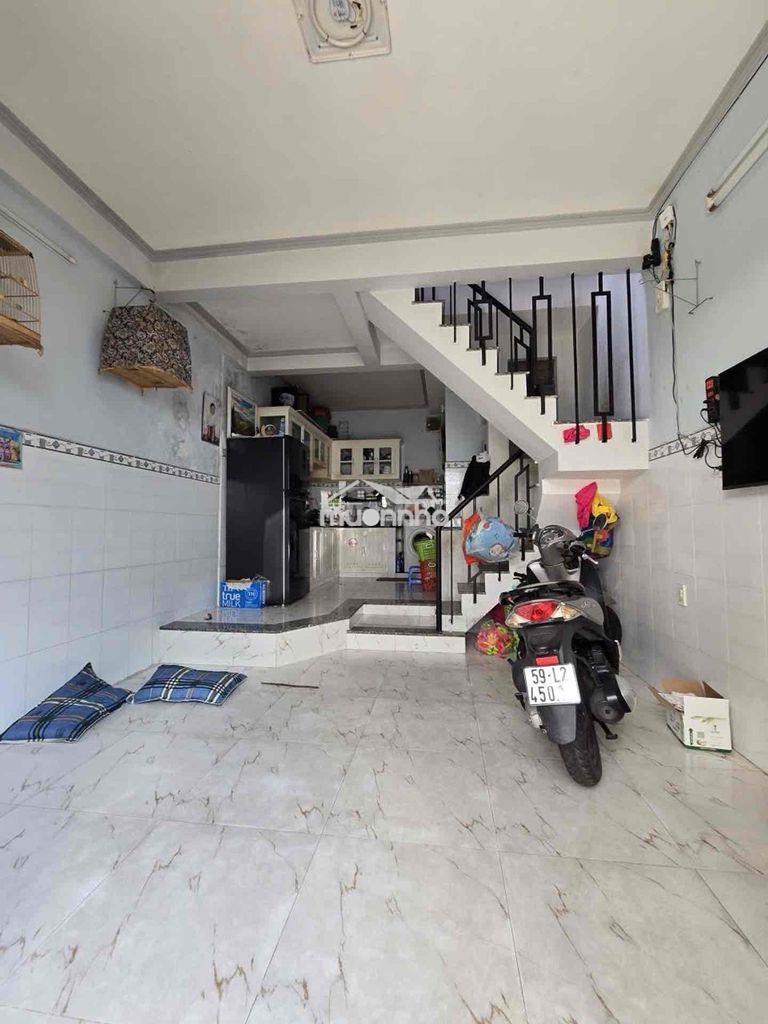 Nơ trang long, p11, bình thạnh – 2pn 2wc – sổ hoàn công - 26m • kết c - 2