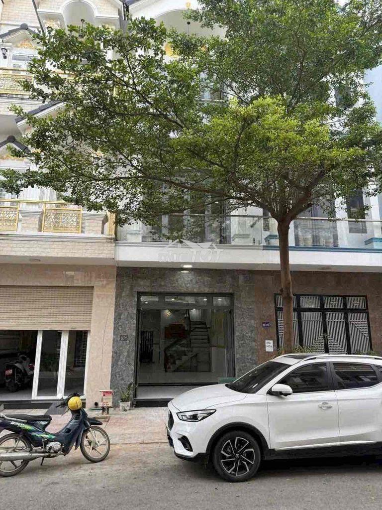 Cho thuê nhà phố ngã tư bình chuẩn thuận an đường nhựa giá rẻ