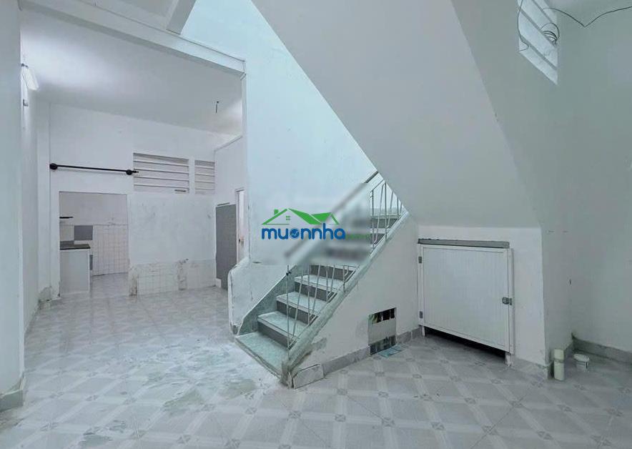 Hẻm xe tải đỗ cửa, cách mặt tiền chỉ 30m, 4,5x20m, nhà cũ khu vực xây mới được 6 tầng có hầm - 4