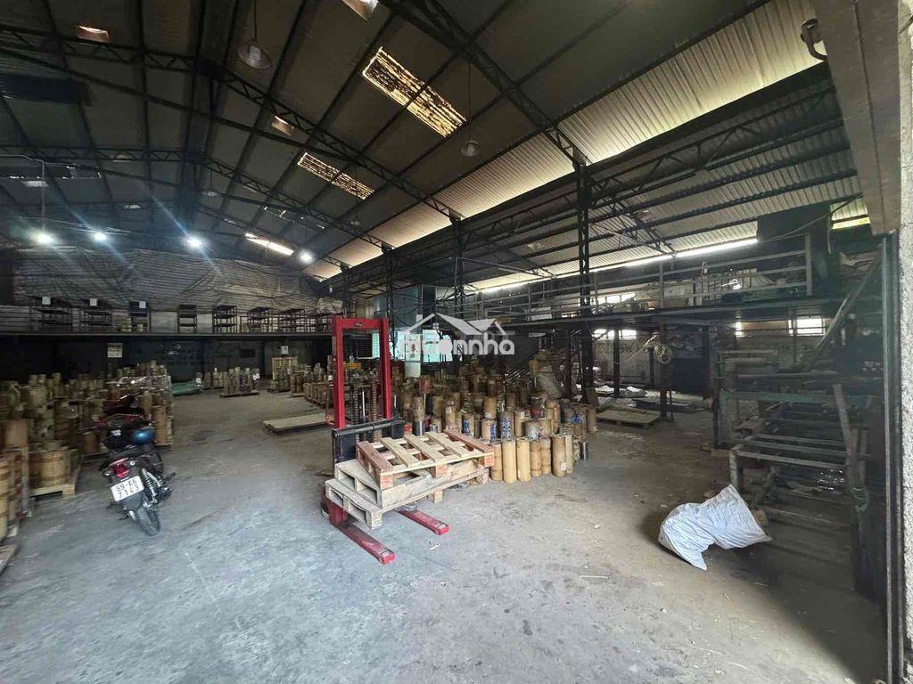 Cho thuê kho xưởng đường tải 8 tấn ngay cầu vĩnh bình, đường ql 13thủ - 3
