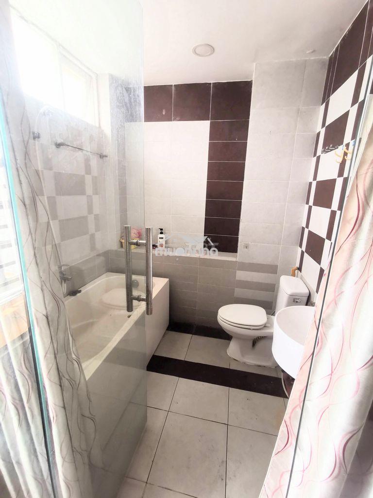 🏡 Phòng máy lạnh, tủ lạnh,cách đh công thương & aeon mall chỉ 800m - 2