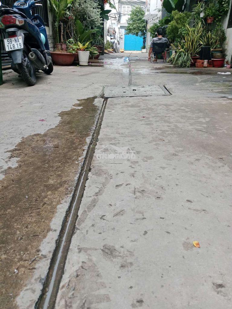Nhà 1 trệt 1 lau hẻm 759 huong lo 2 