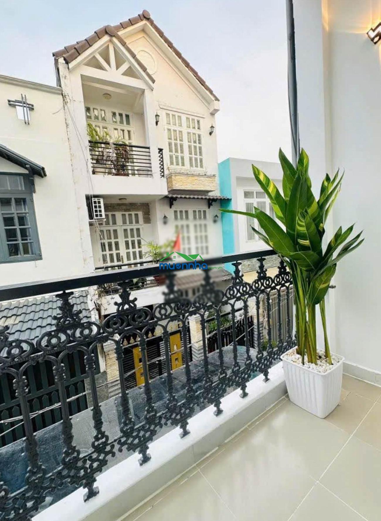 Ngang 5.5m- 3tầng-4pn lớn-chỉ 5t.ỷ- đã bao gồm nội thất-huỳnh tấn phát 500m tới cầu phú xuân