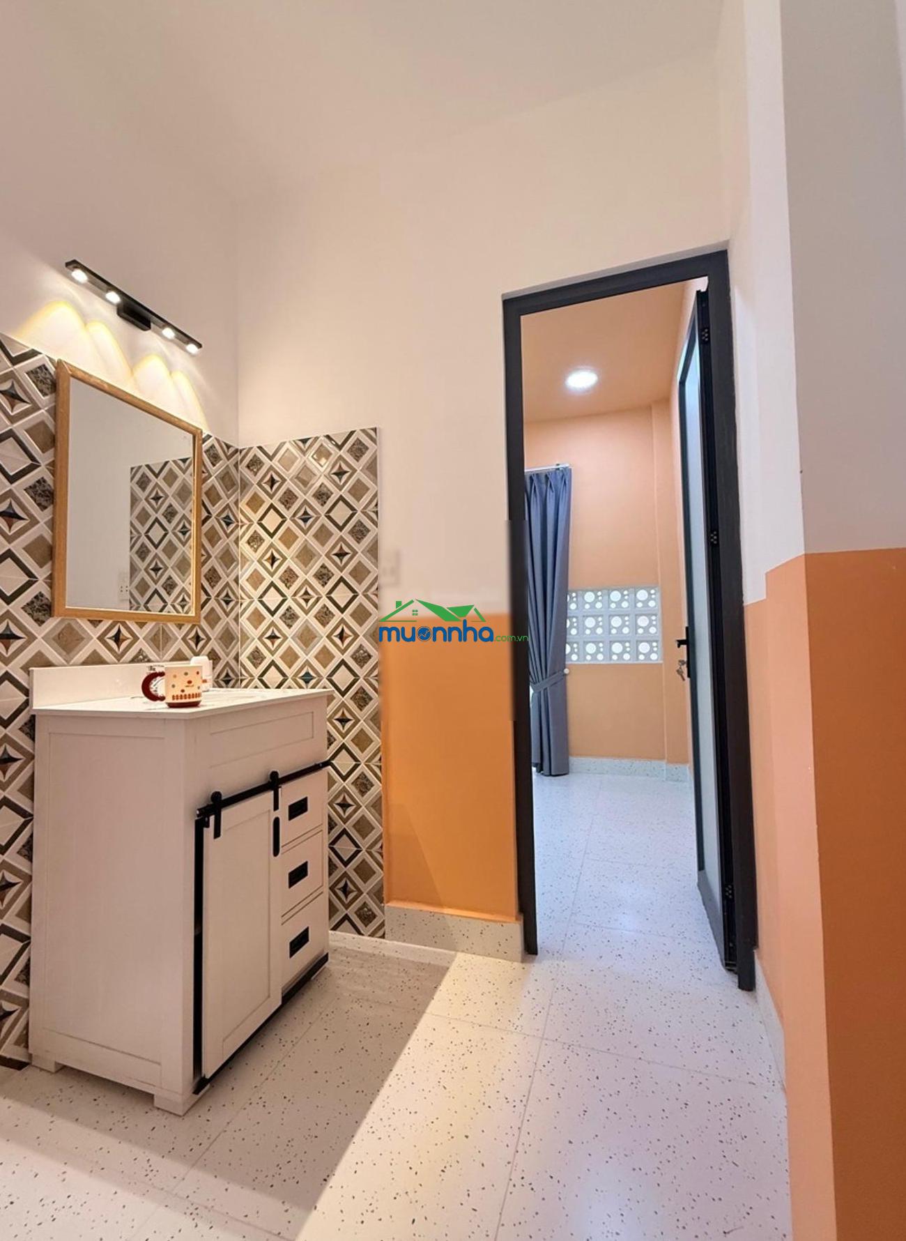 Bán nhà lô góc hẻm rộng thoáng, mới xinh ngay htp, q7 - dt sàn 120m², full nt - chỉ 91tr/m2 - 3