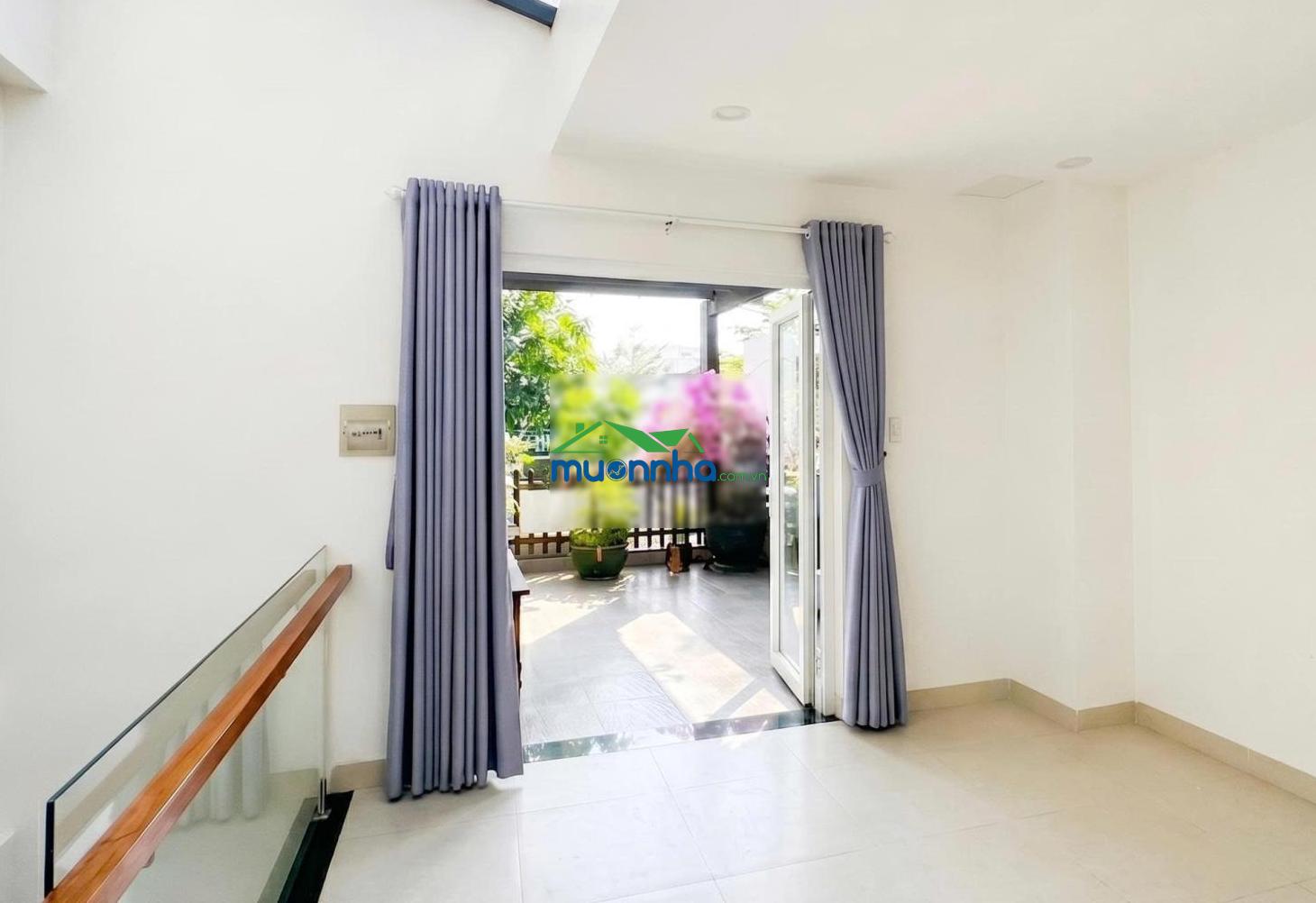 Sống cạnh công viên nhà mới 3 tầng sân thượng 5x14m vuông đẹp - gần đại học văn lang - 3