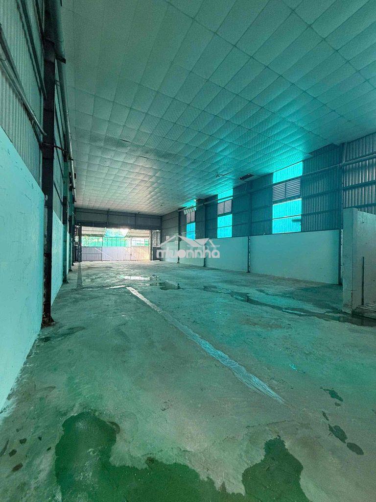 Cho thuê kho-xưởng dt:12x40=440m2 điện 3fa- đường nhựa 5m - 3