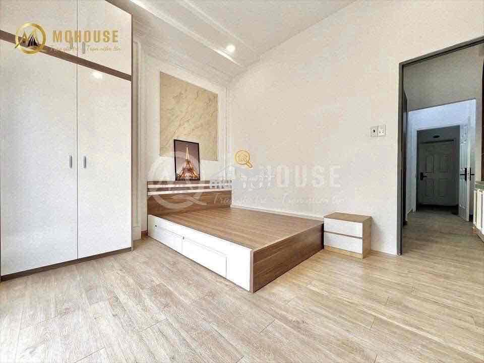 Căn hộ dịch cụ studio ban công 40m2 gần tại khu ẩm thực plx giáp q3 - 4