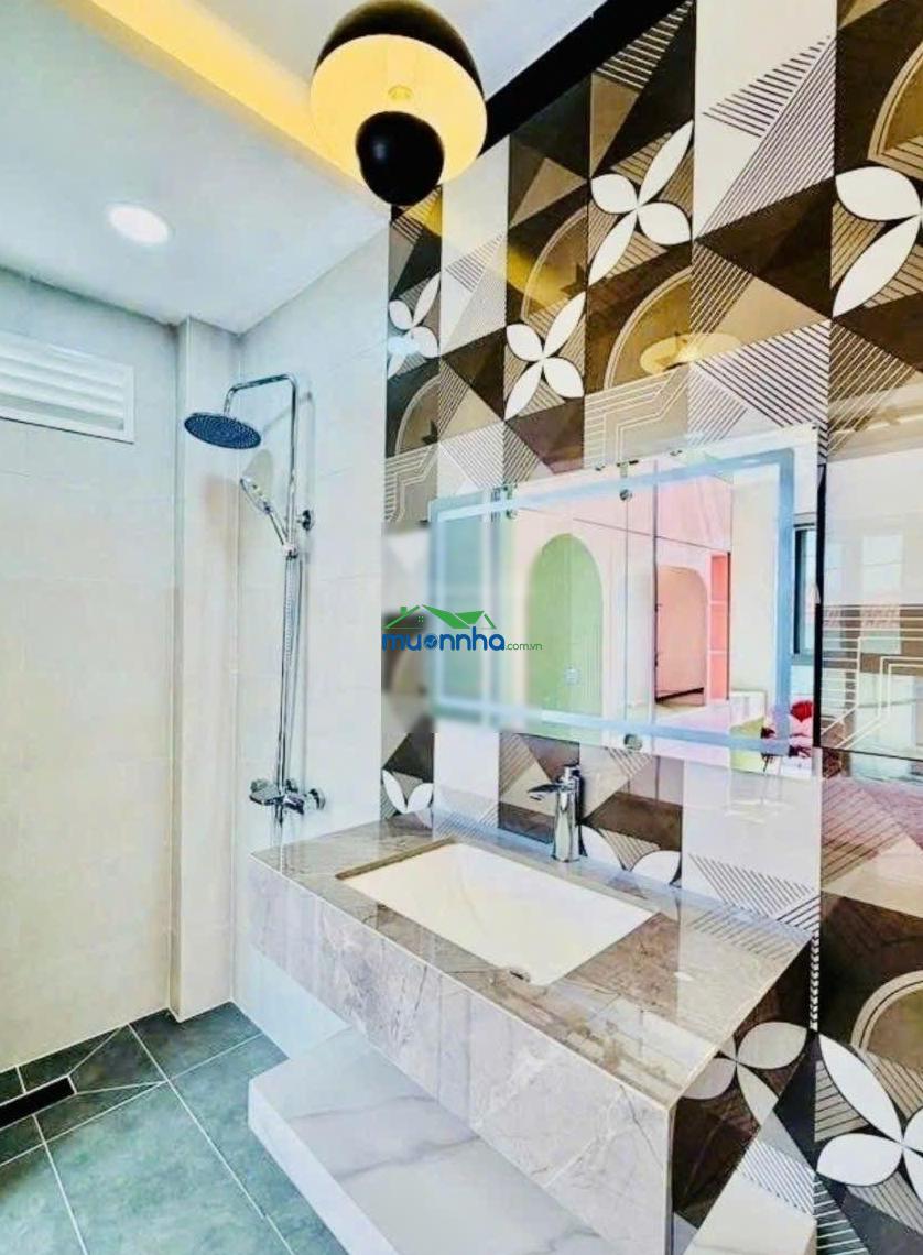 Chủ quyết bán giảm tổng cộng 1,1 tỷ giá mới chỉ 8,8 tỷ nhà mới xây 100% full nội thất hẻm xe tải - 3