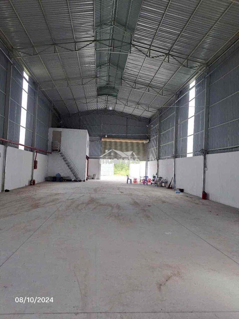 Cho thuê 1100m2 kho xưởng / pccc / trạm điện
