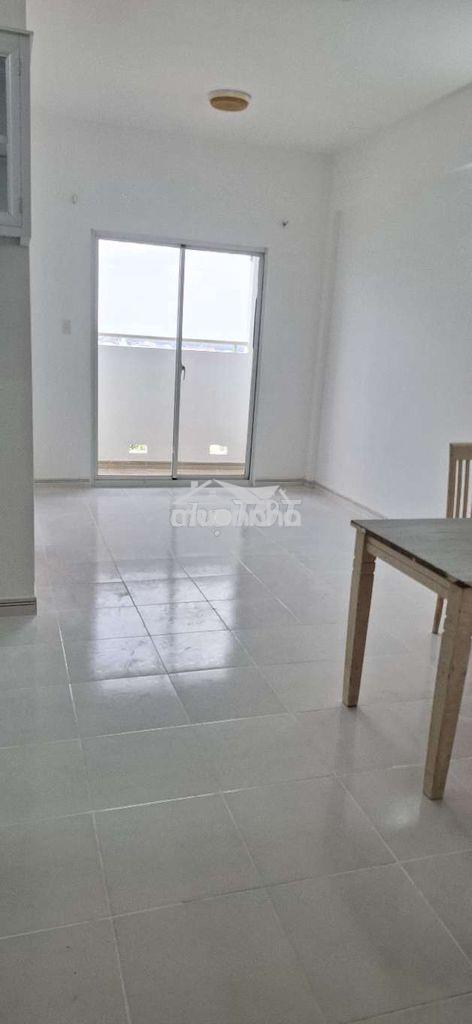 Kẹt tiền cần bán gấp căn hộ p. bình đông. giá 1.5 tỷ. 55m2. 2pn, 2wc - 2