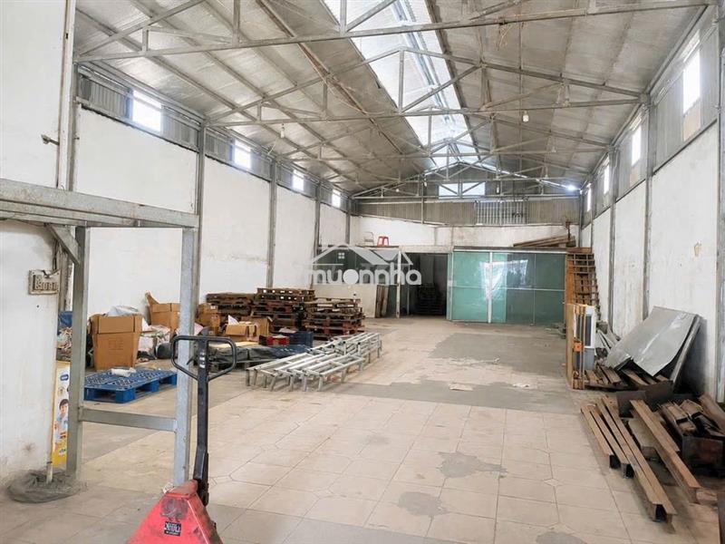 Cho thuê xưởng 400m phường tân đông hiệp dĩ an gần ngã tư chiêu liêu