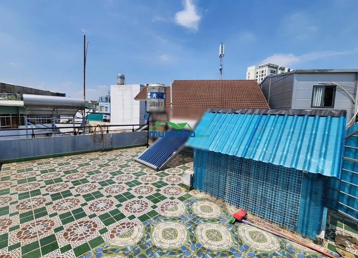 Nhà bán lê quang định sát phú nhuận. 135 m2 - 3 tầng btct sân thượng. xe hơi đậu nhà thiết kế st