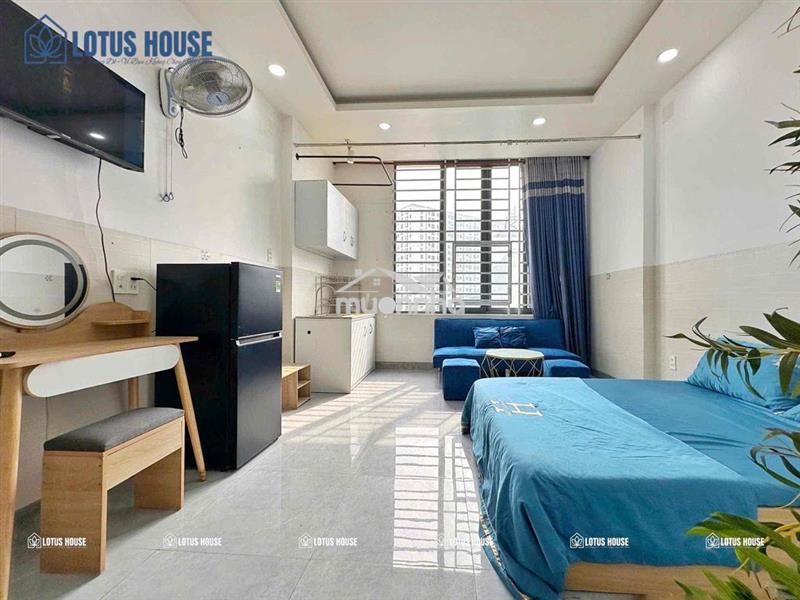 Trống sẵn căn hộ dịch vụ full nội thất cửa sổ trời gần đầm sen quận 11