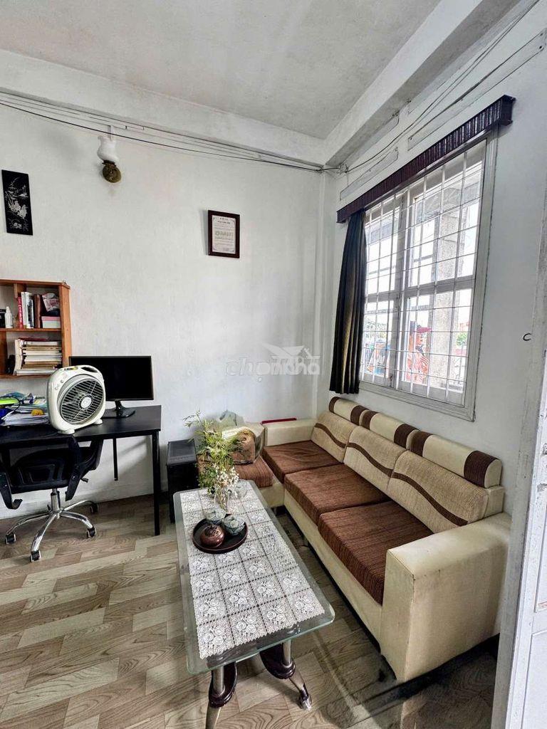 Căn hộ 45m2-lầu 3 thang bộ-chợ hoa đầm sen