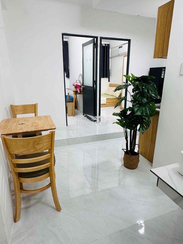 Căn hộ 2pn full nội thất, thang máy ngay cầu nguyễn văn cừ q1