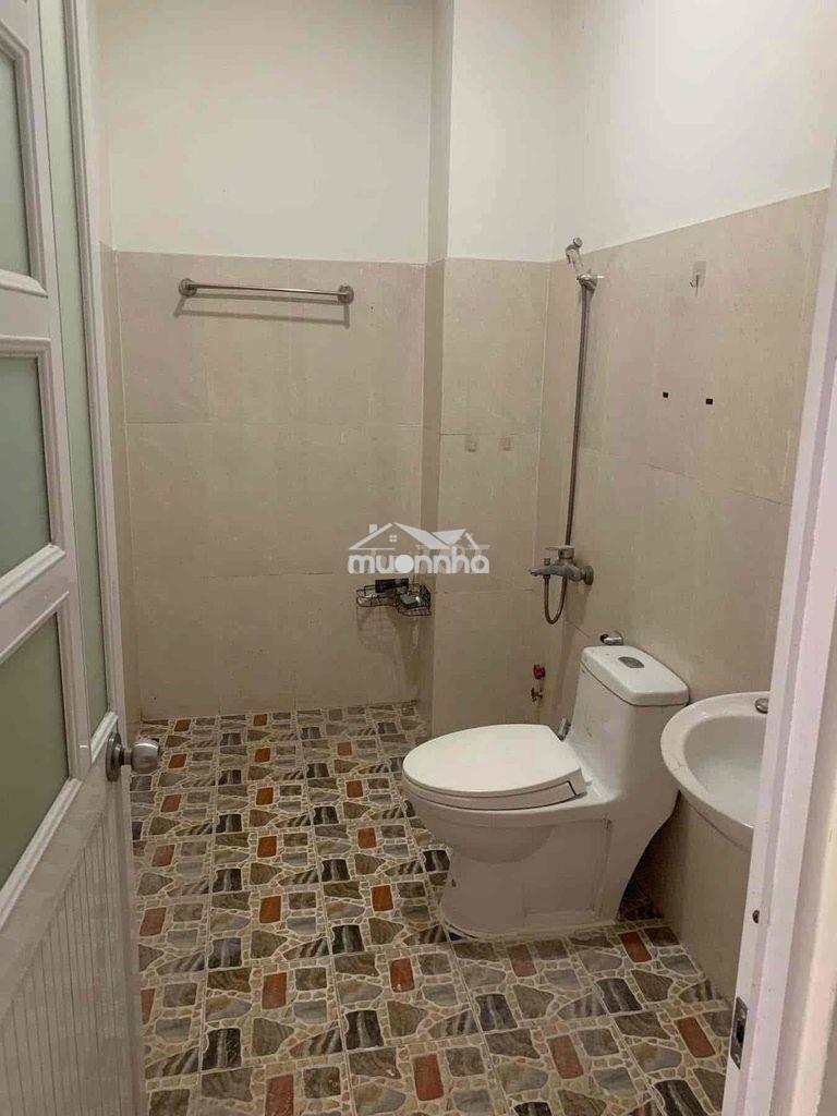 PHÒNG 50M2 CHO THUÊ 3.5TR/TH TẠI 3158A PHẠM THẾ HIỂN P.7 QUẬN 8 - 3