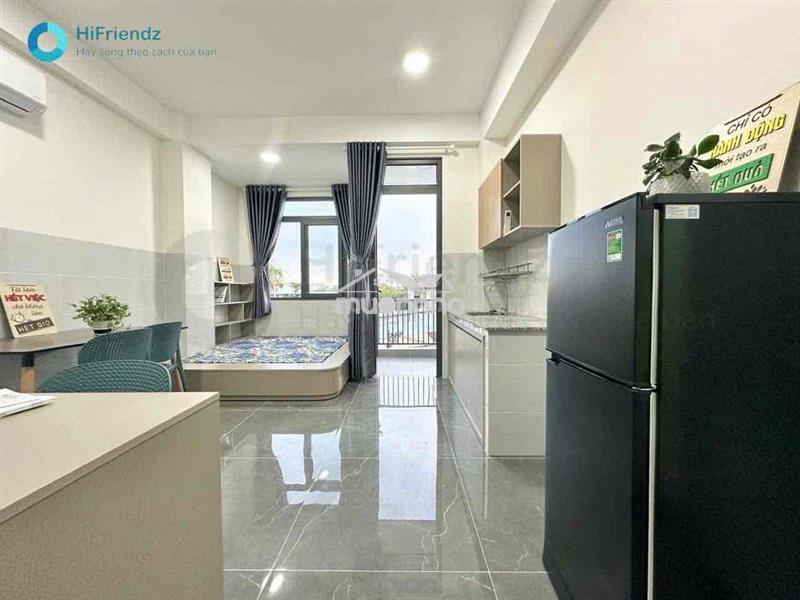 Cho thuê căn hộ ban công đầy đủ tiện nghi gần fpt, khu cnc quận 9