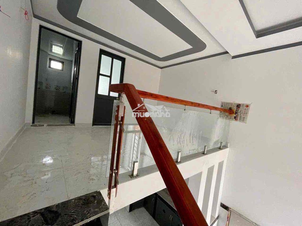Nhà đang ở cần tiền bán gấp, đã có sổ chính chủ đứng tên - 2