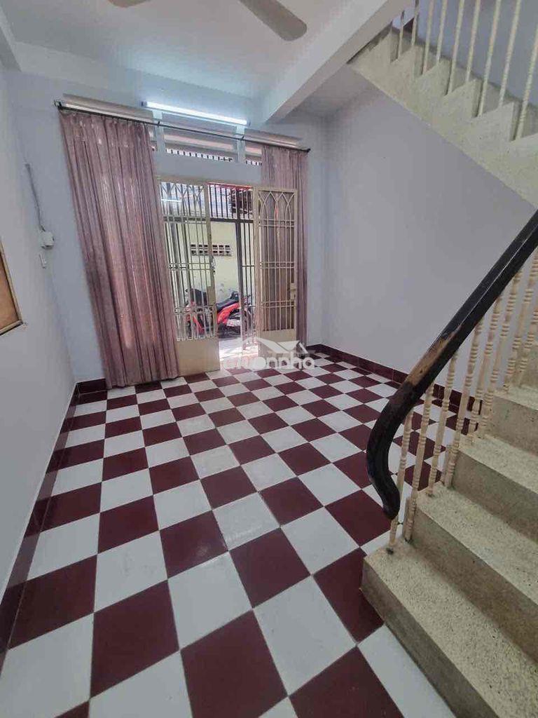 Cho thuê nhà mới, thông thoáng - trệt 1 lầu, đường cmt8 q10 - 2