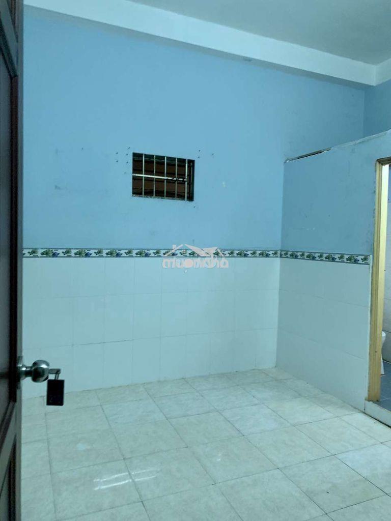 Phòng cho thuê, an ninh, yên tĩnh có camera hẽm 79 phú định p16 q8