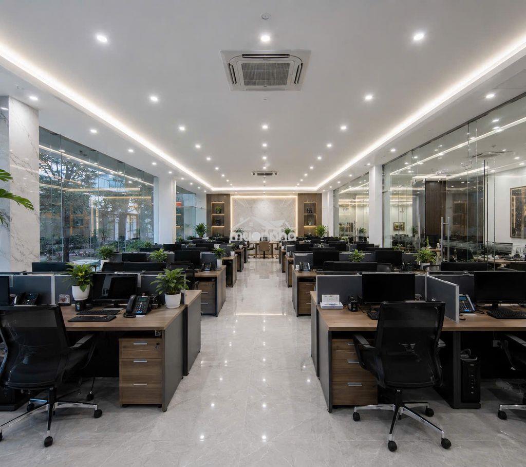 Cho thuê mặt tiền 15m hiếm có tại trung tâm quận 5 | 450m² sàn - 2