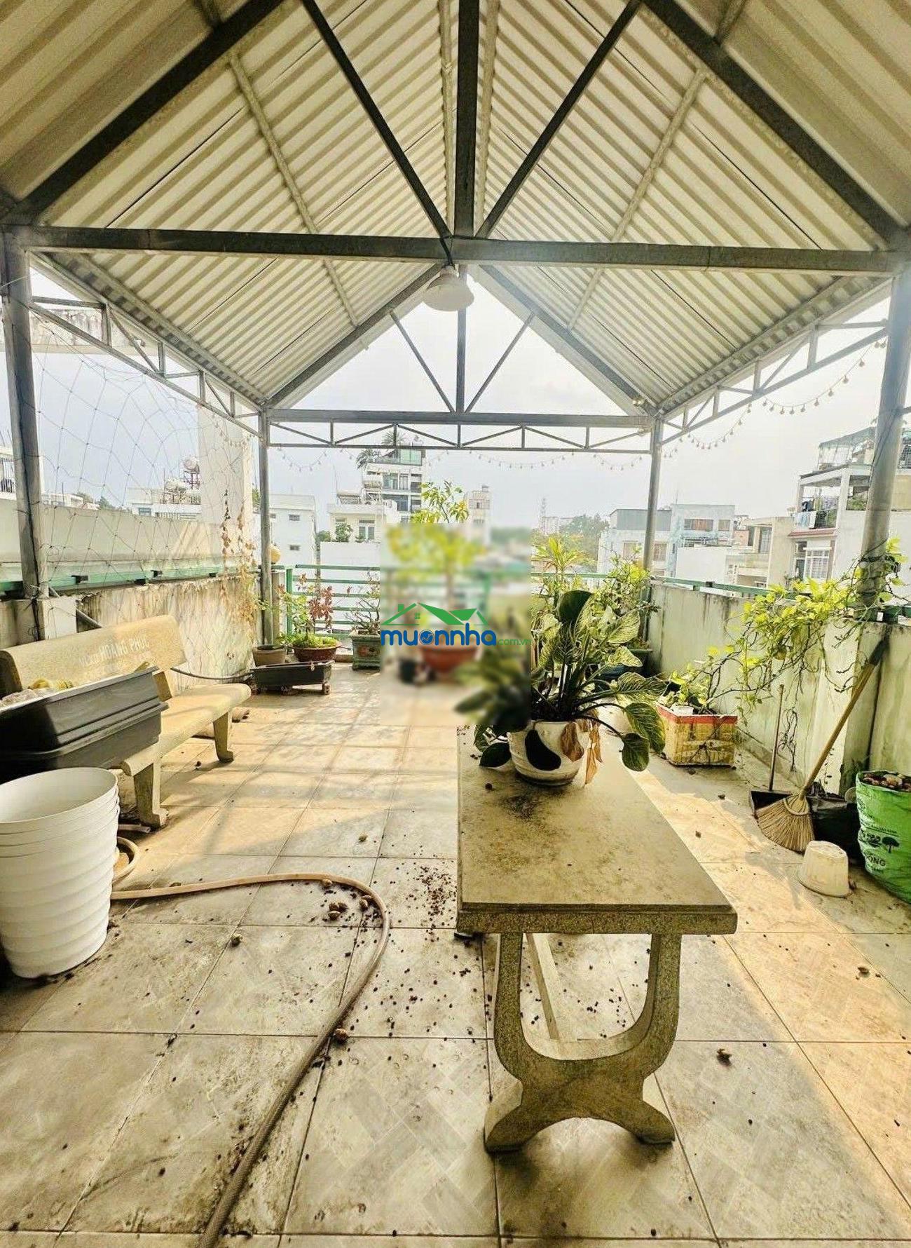 Bán nhà đường ông ích khiêm giáp vòng xoay ,gần đầm sen hxh(4 x 14m x 3 tầng )giá : nhỉnh 5 tỉ tl - 2