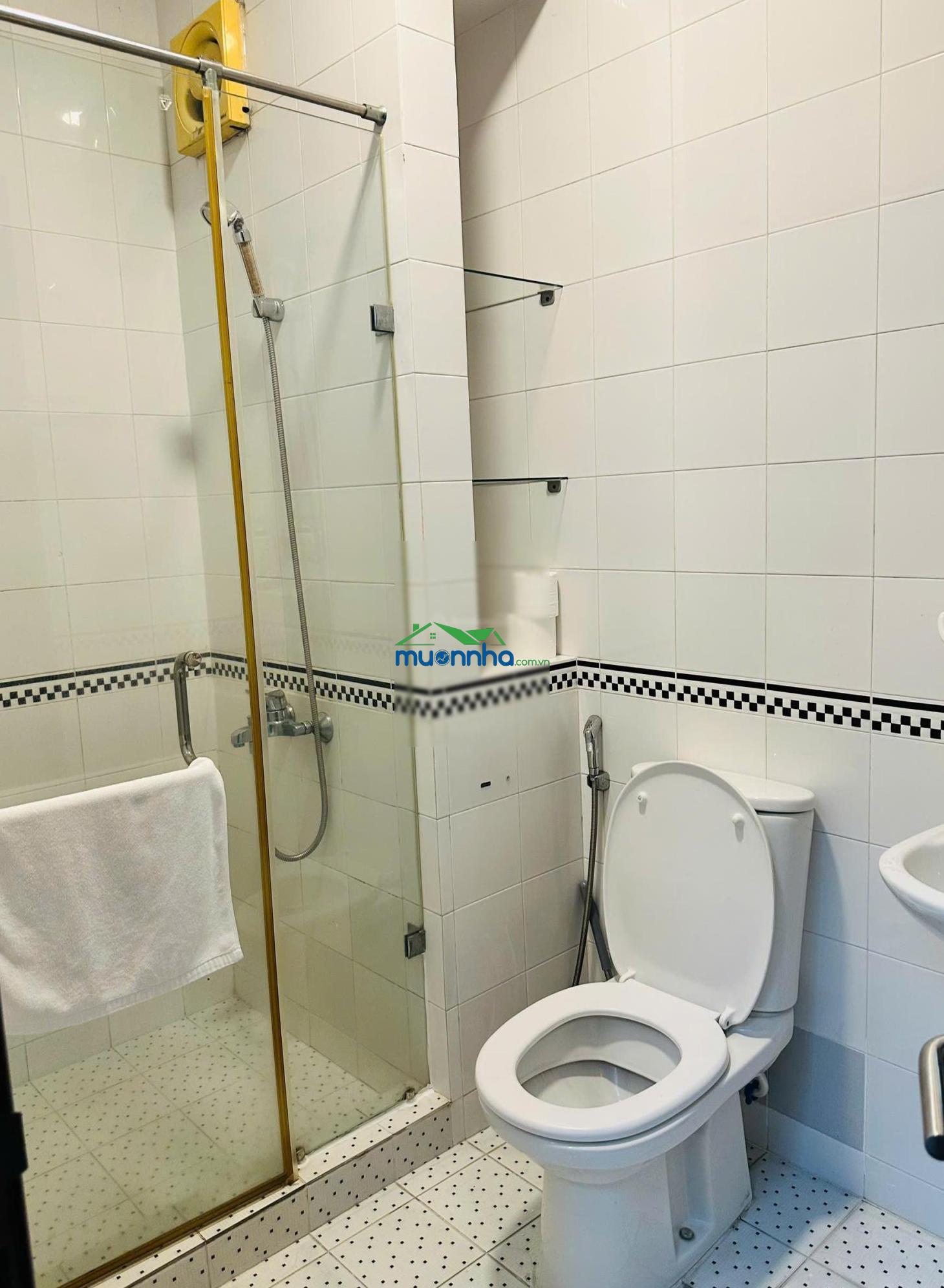 Bán gấp nhà hxh trần hưng đạo-5 tầng đẹp-doanh thu 100 triệu/tháng-giá 18,7 tỷ-gần chợ bến thành! - 3