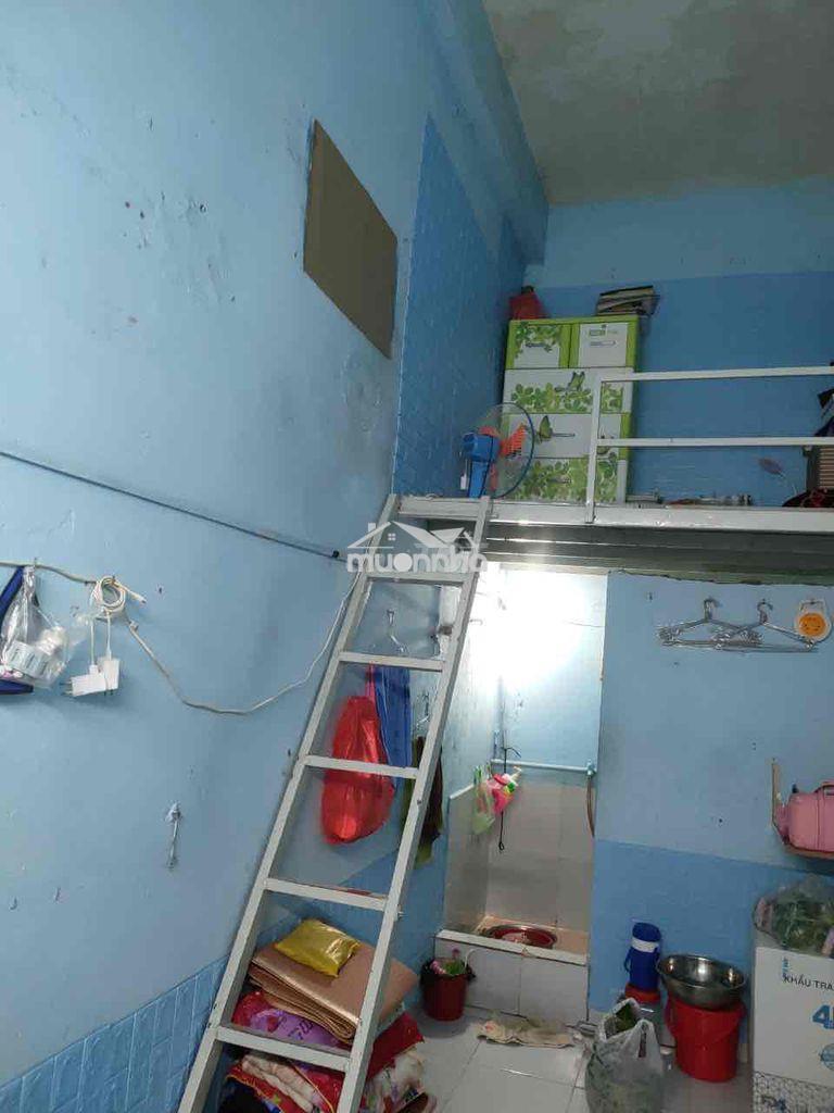 Phòng trọ gần chợ phú lâm . quận 6 - 2