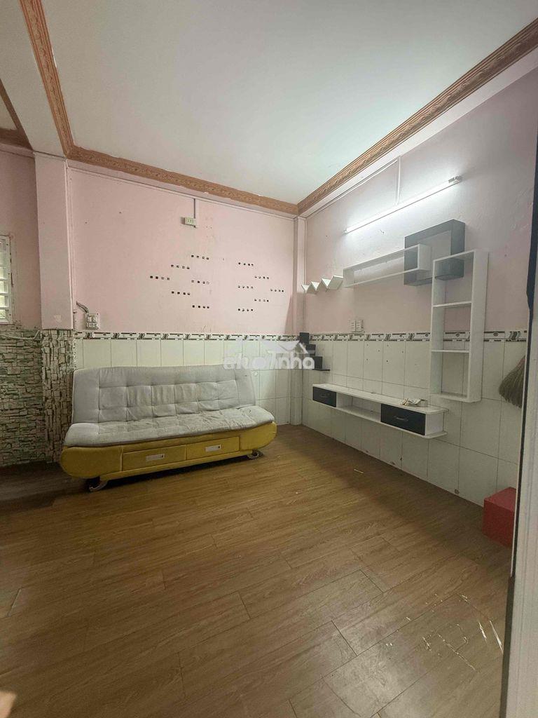 Nhà thuê hẻm tân phú: 6.000k/tháng. 3,6m x 5,9m - 4