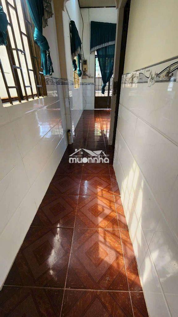 Cho thuê nhà sân rộng hẻm oto chỉ 7đ tháng đường 4 linh xuân - 3