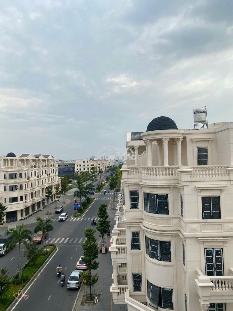 Cho thuê nguyên sàn lầu 3 làm vp giá chỉ 11tr - 3