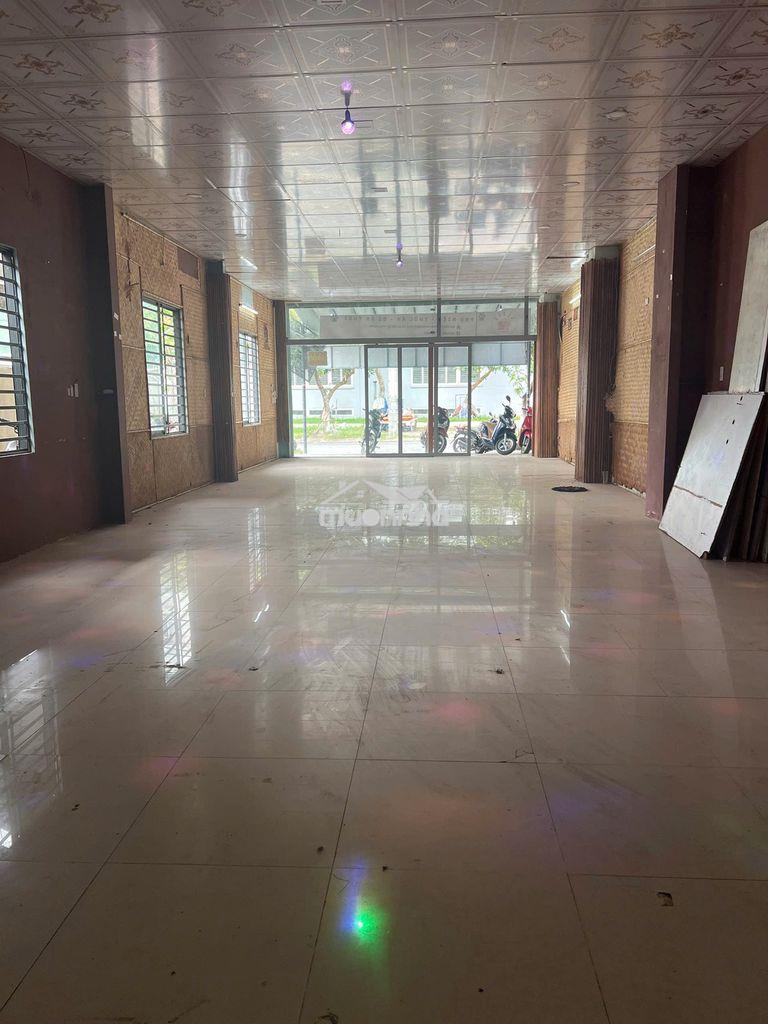 Cho thuê mt phan khoang , sau bến xe , ngang 6m