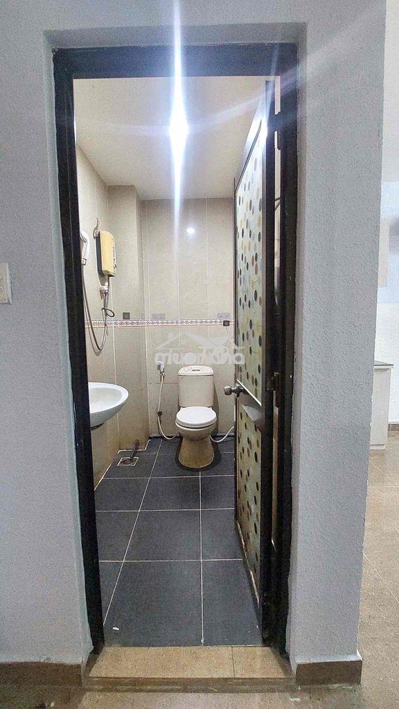 Cho thuê phòng trọ 20m2 gần cầu chánh hưng , giờ giấc tự do - 4